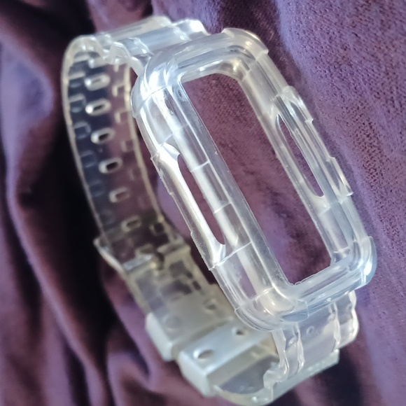 Fitbit Inspire 2 Clear Secure Band - Picture 2 of 3